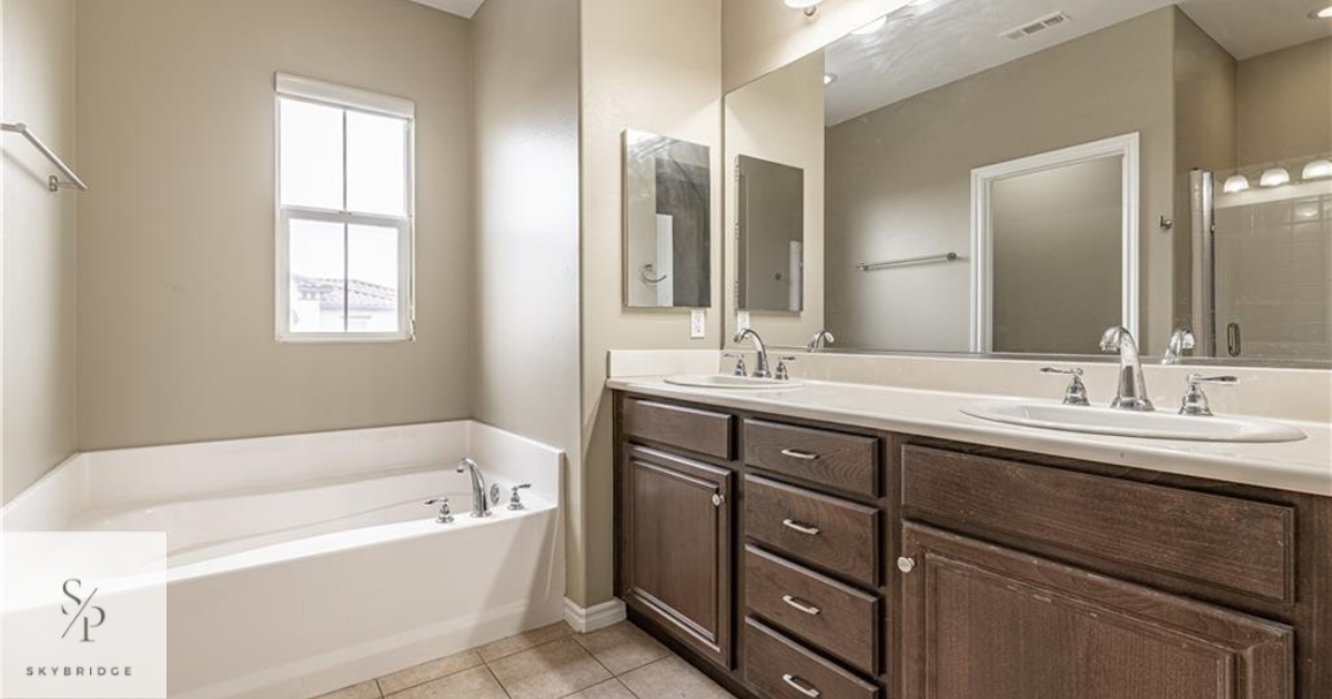 11352 Renaissance Way - Photo 4 of 16