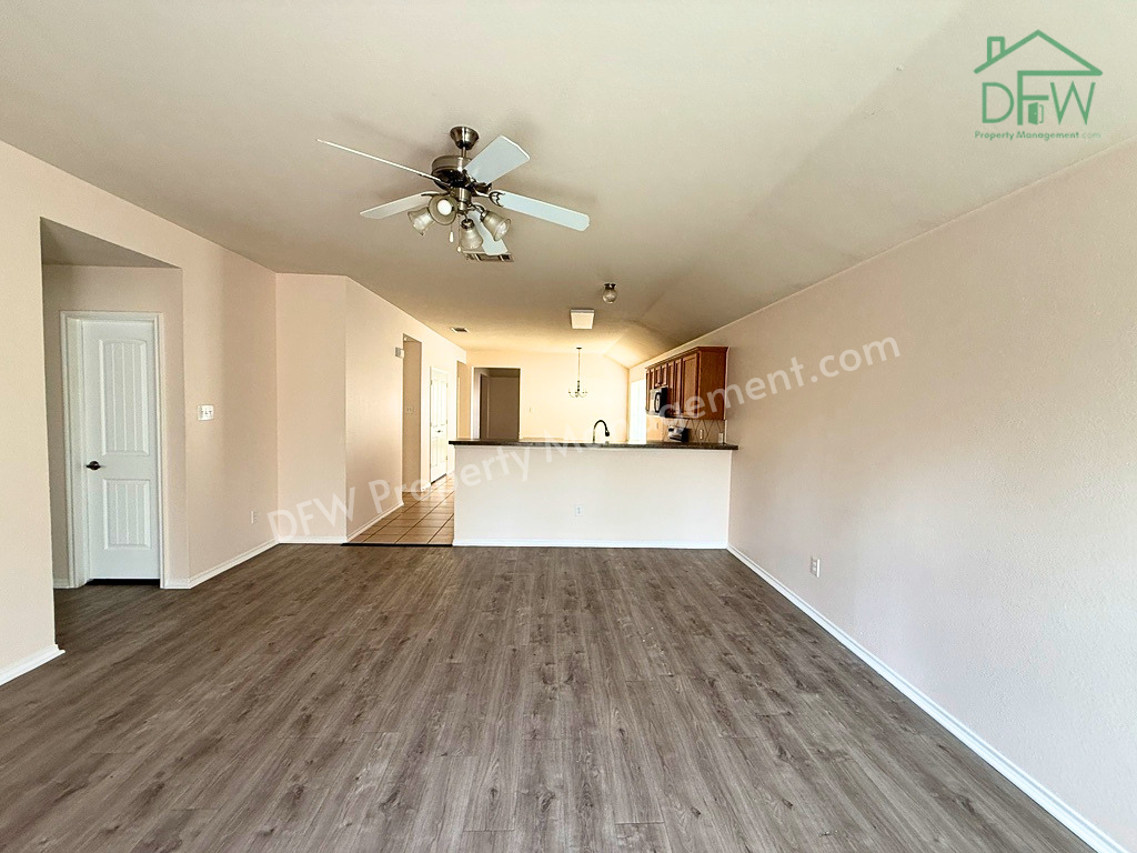 2224 Hummingbird Way - Photo 3 of 18