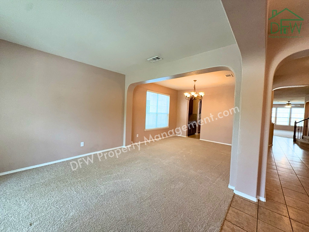 9709 Gessner Dr - Photo 2 of 31