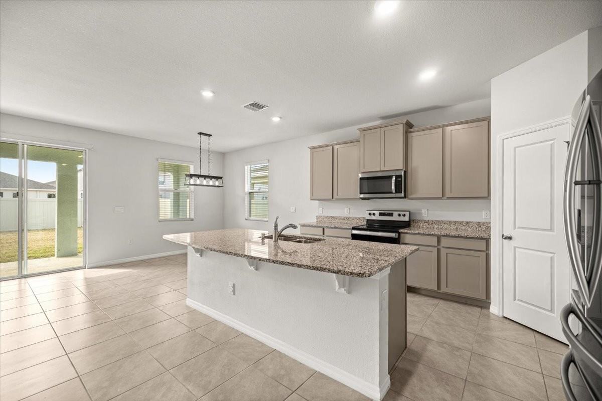 8931 Sw 49th Cir - Photo 4 of 37