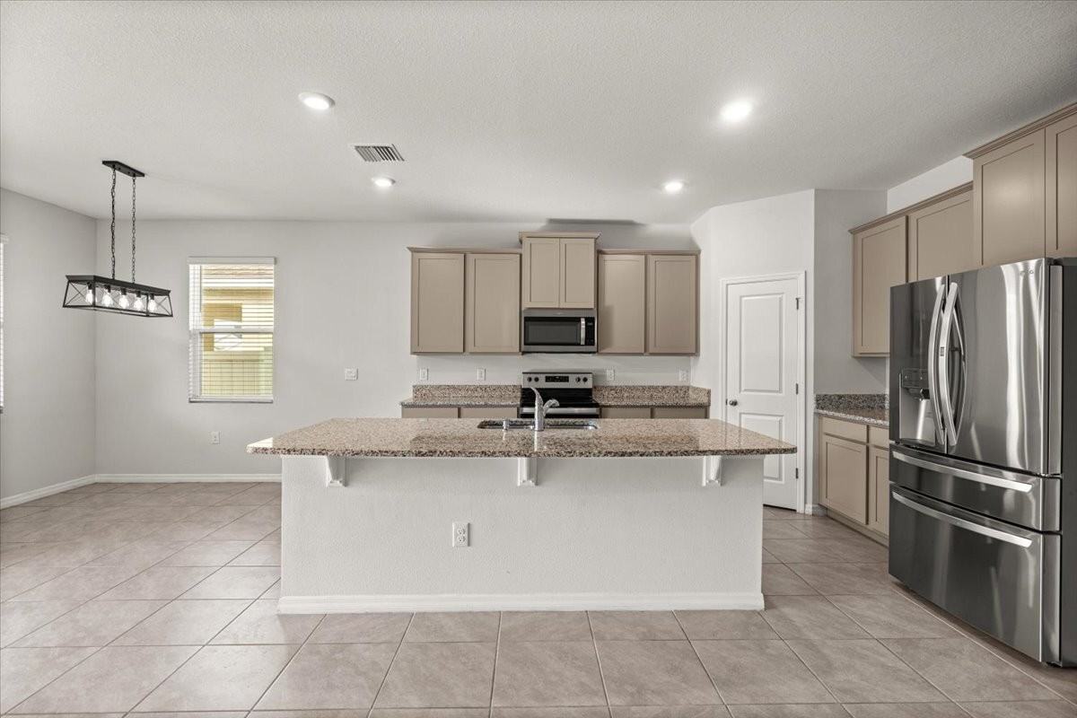 8931 Sw 49th Cir - Photo 5 of 37