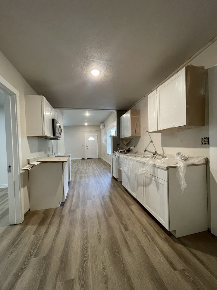 803 2nd St #NA - Photo 4 of 10