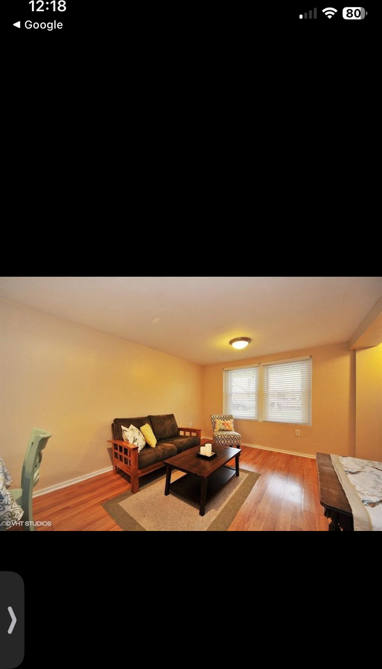 2710 W Fletcher St #1 - Photo 7 of 13