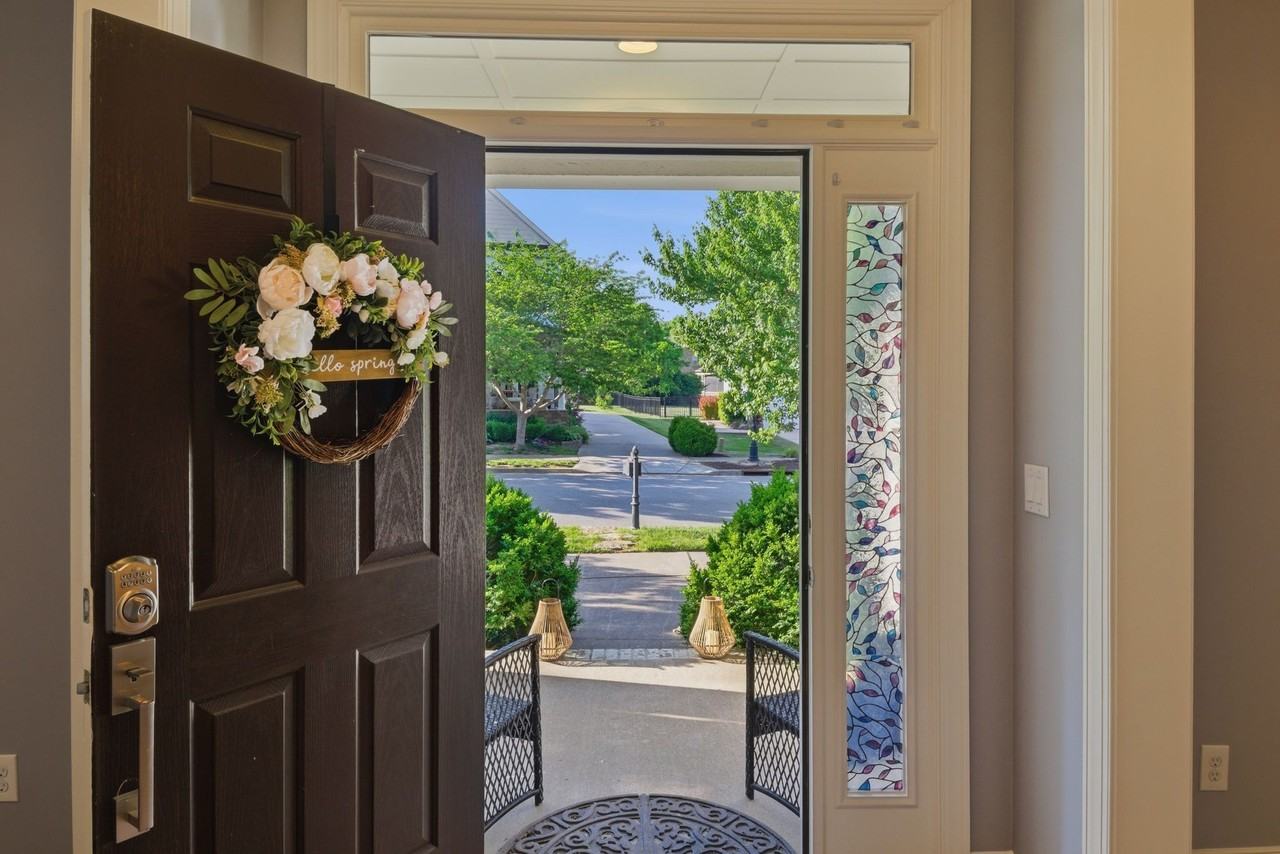 623 Streamside Ln #NA - Photo 6 of 42