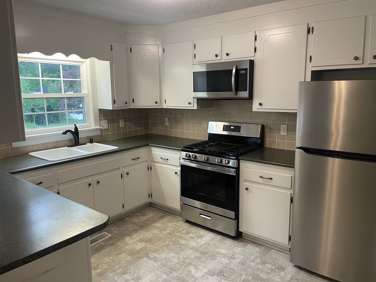 929 Pamela Ln #NA - Photo 5 of 18