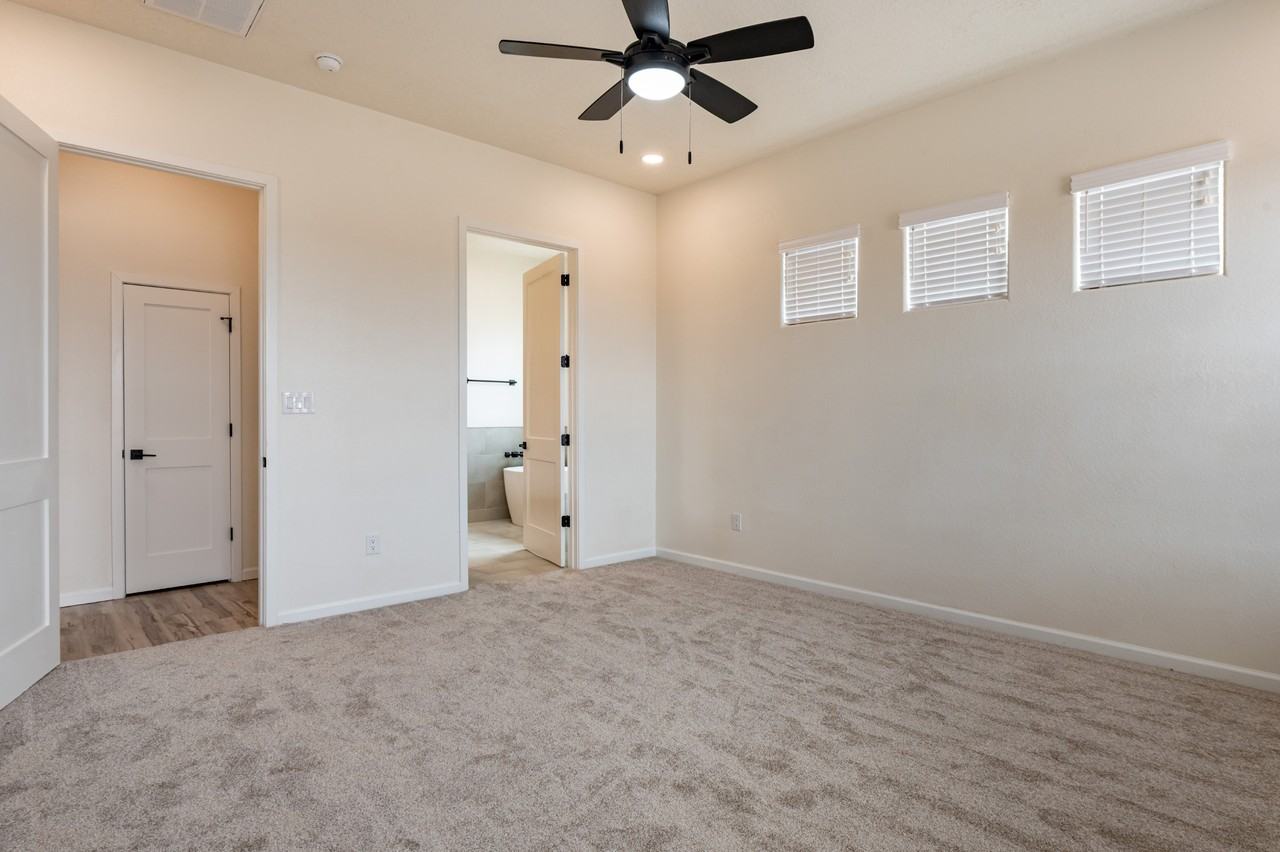 3405 Deledda Rd Ne #NA - Photo 6 of 19