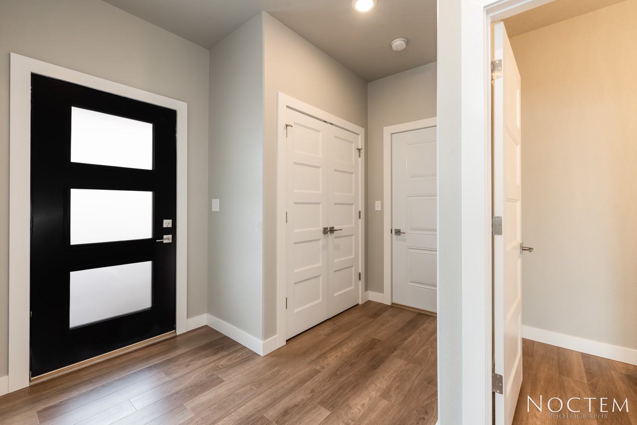 5703 Iron Dr #5703 - Photo 4 of 28
