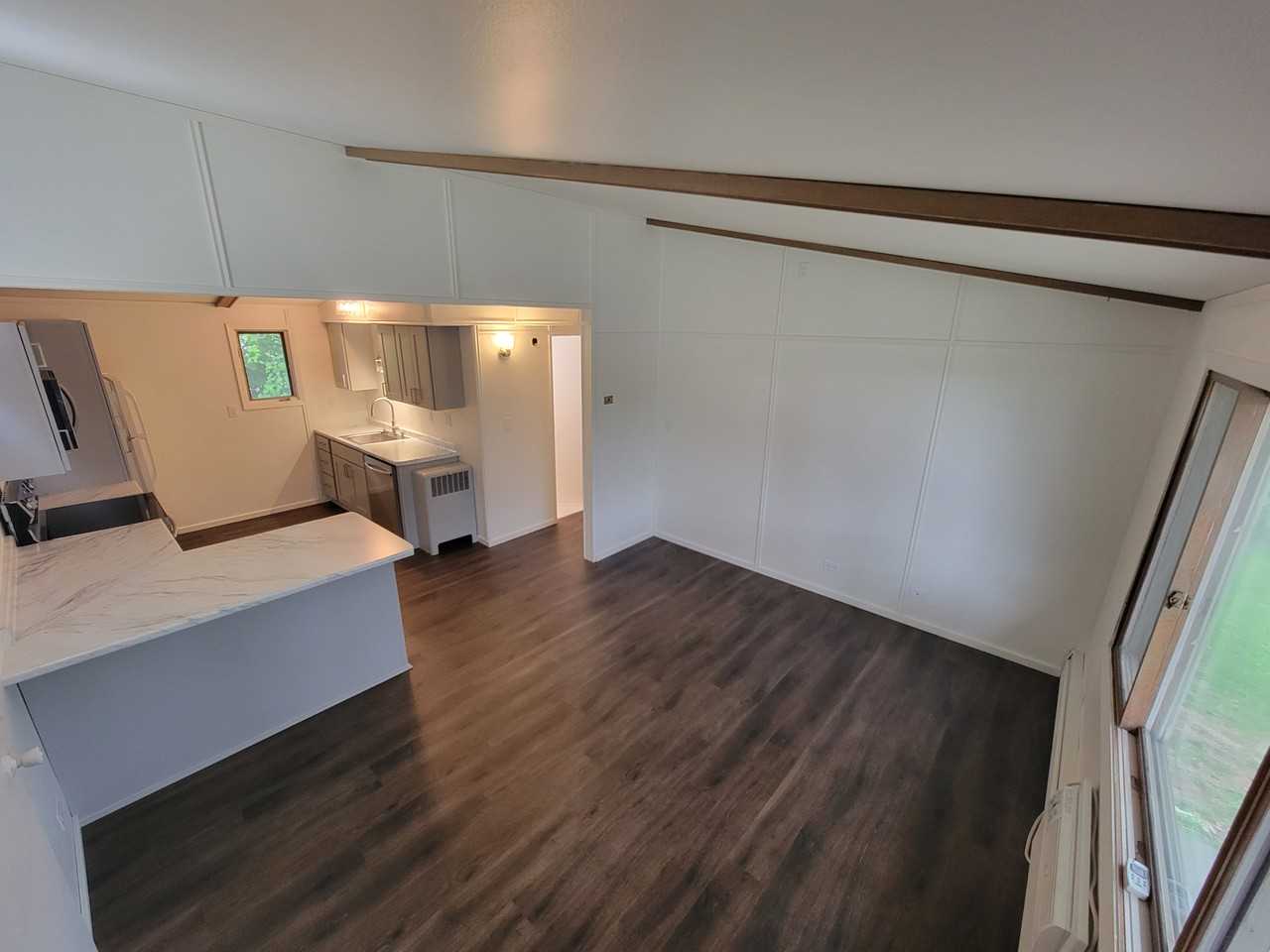 1115 Moreland St #4 - Photo 4 of 18