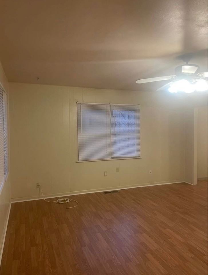 217 W 2nd Ave #NA - Photo 5 of 22