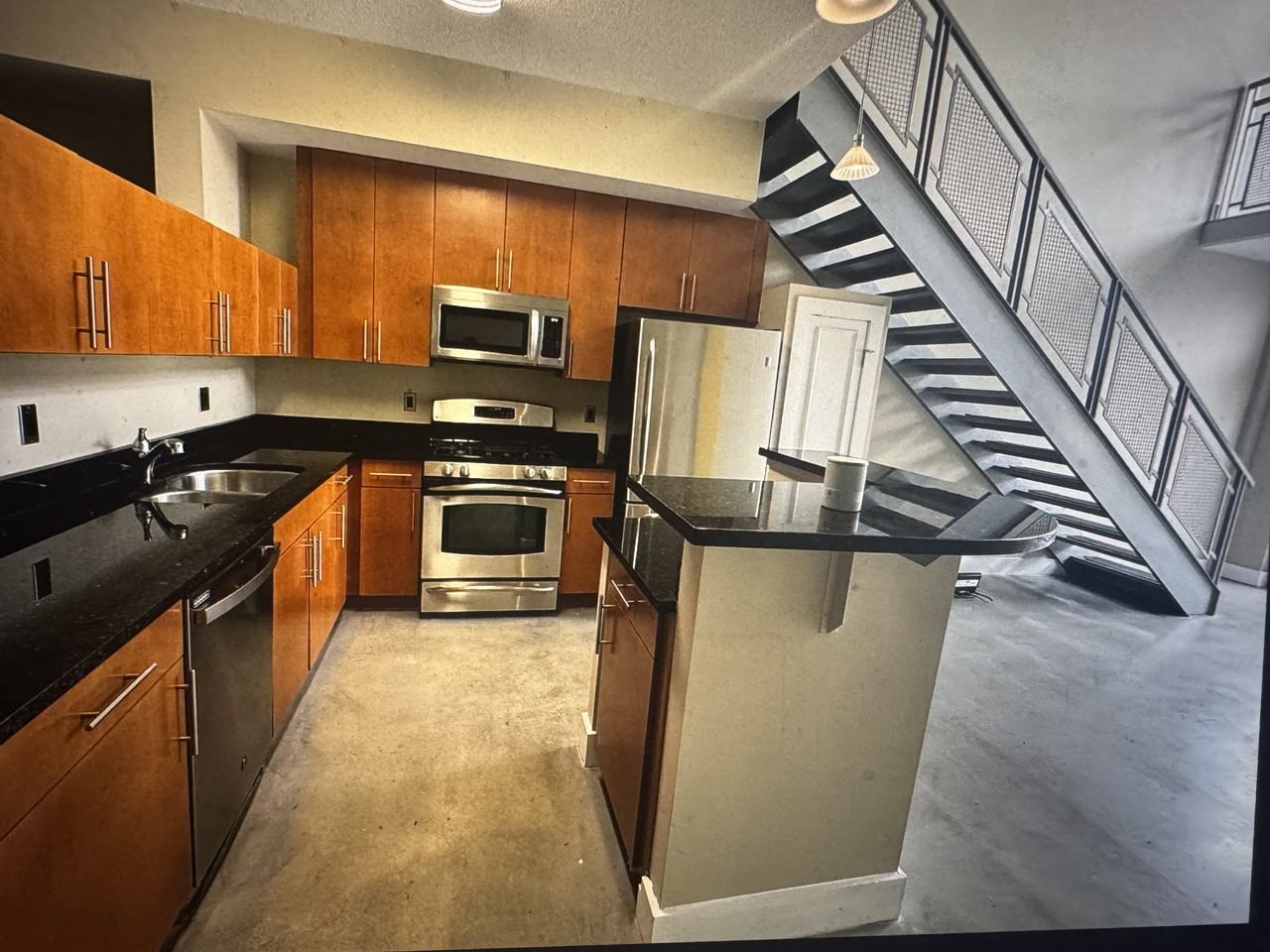 1390 Kenyon St Nw #NA - Photo 2 of 19