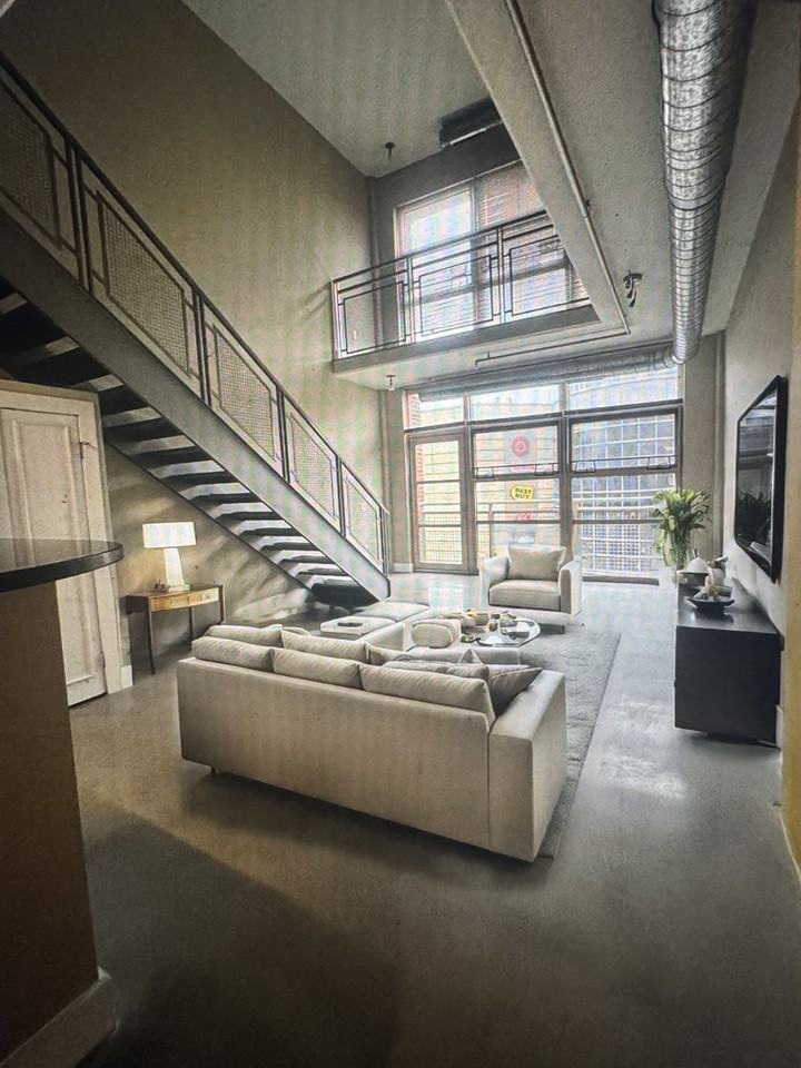 1390 Kenyon St Nw #NA - Photo 5 of 19
