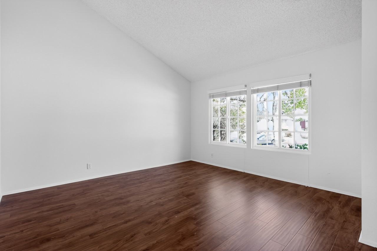 1248 Calle De Oro #NA - Photo 4 of 41