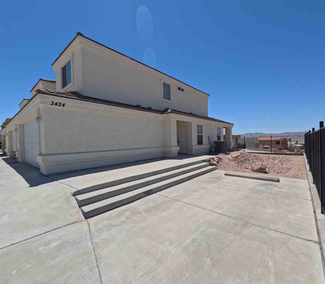 3424 Sunriver Rd #1 - Photo 3 of 23