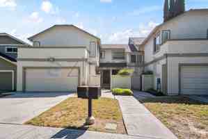 featured image of 1089 Longshore Dr