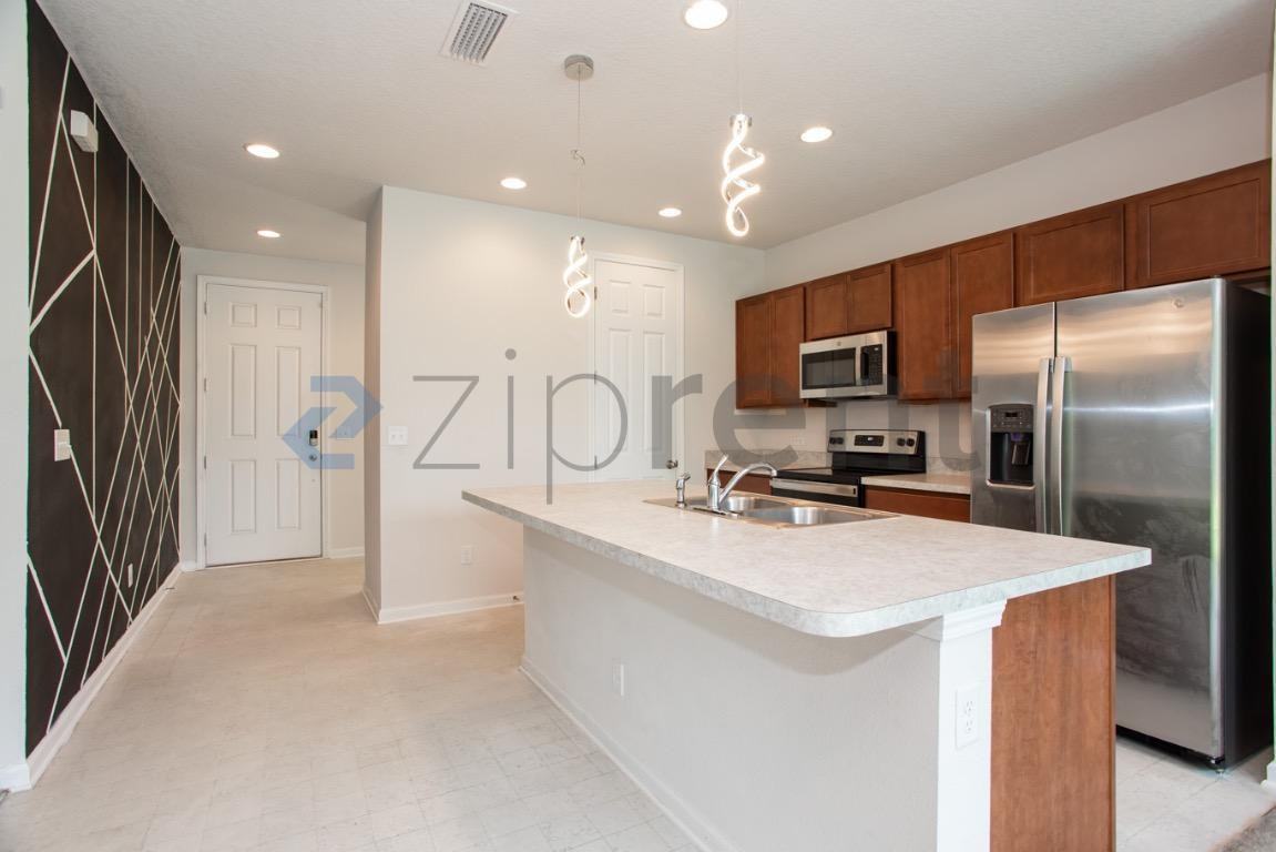 5138 Sawmill Point Way - Photo 7 of 23
