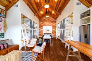 featured image of 632 High St #NA