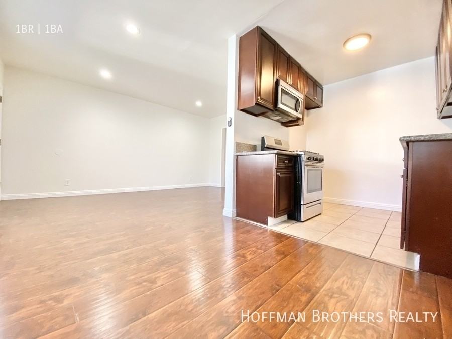 16221 Vanowen St #11 - Photo 2 of 8