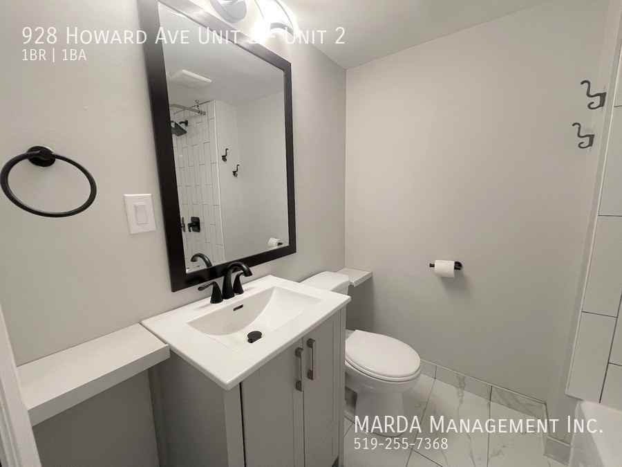 928 Howard Ave Unit 2 #2 - Photo 5 of 16