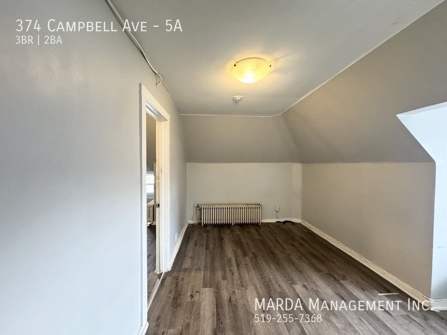 374 Campbell Ave #5A