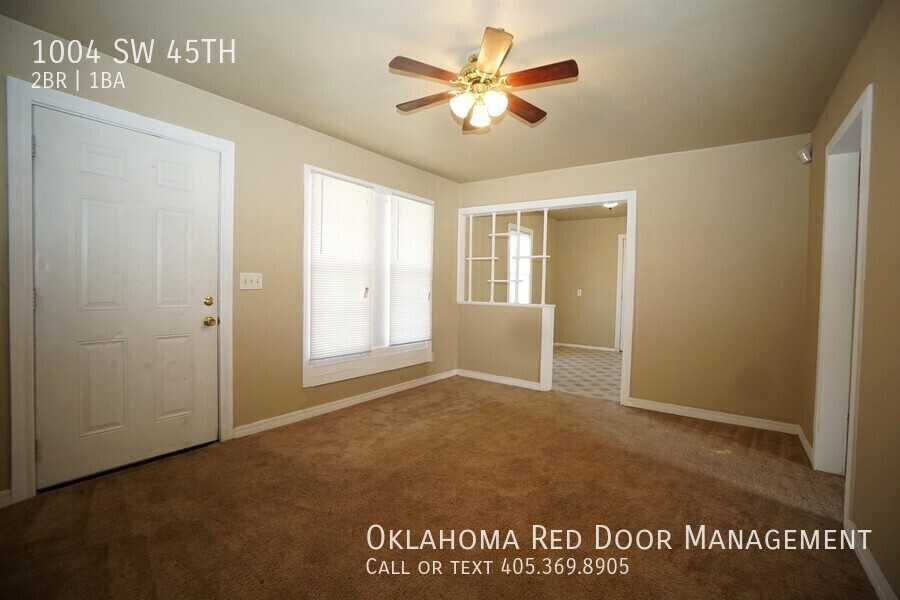 1004 Sw 45th St - Photo 2 of 23