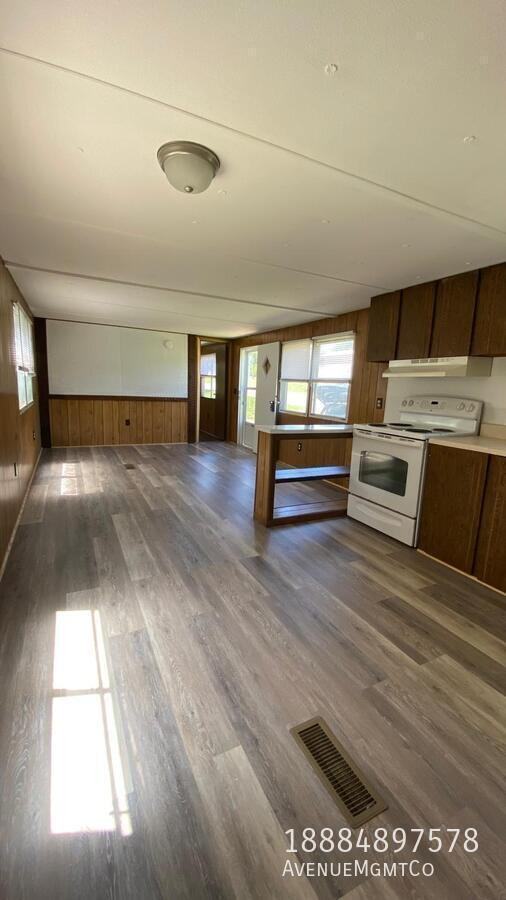 3010 21st Street Ln Ne #19C - Photo 2 of 8