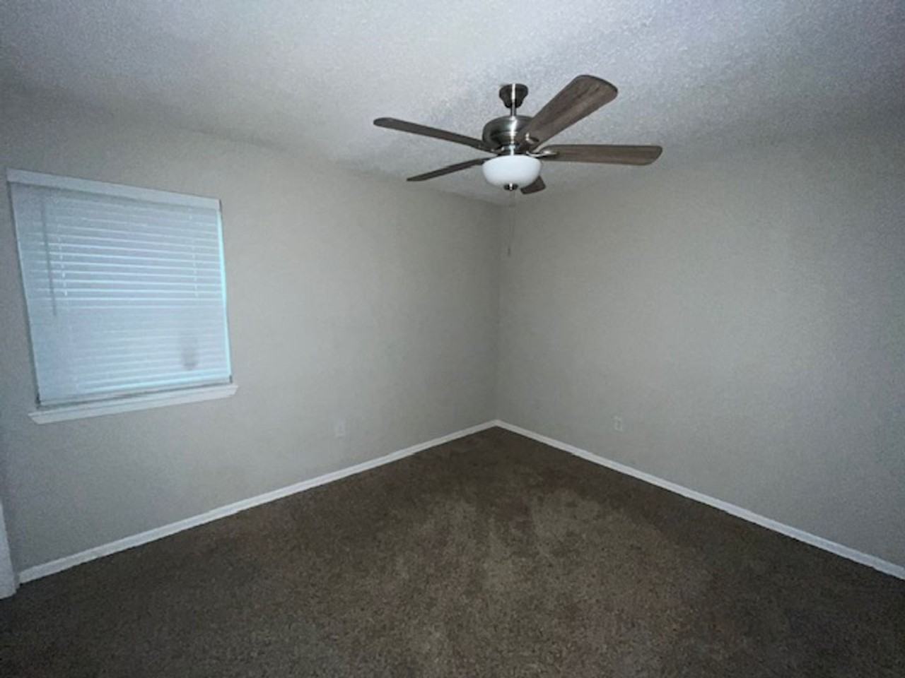 2506 Hidden Valley Dr - Photo 5 of 10