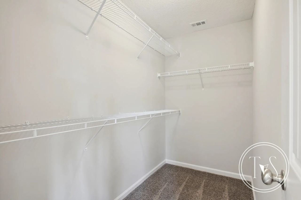133 Brightleaf Cir - Photo 5 of 9