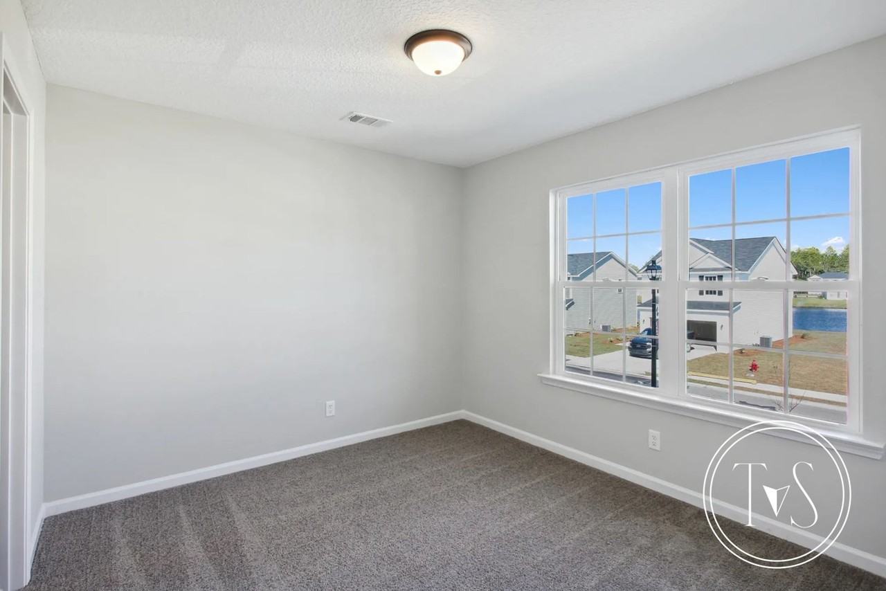 133 Brightleaf Cir - Photo 6 of 9