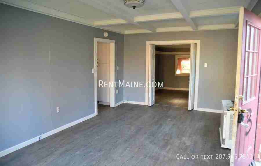 171 Riverside Dr #3 - Photo 5 of 9
