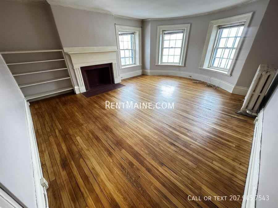 77 Broadway Apt. #3A - Photo 4 of 10