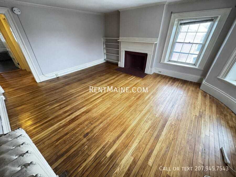 77 Broadway Apt. #3A - Photo 5 of 10