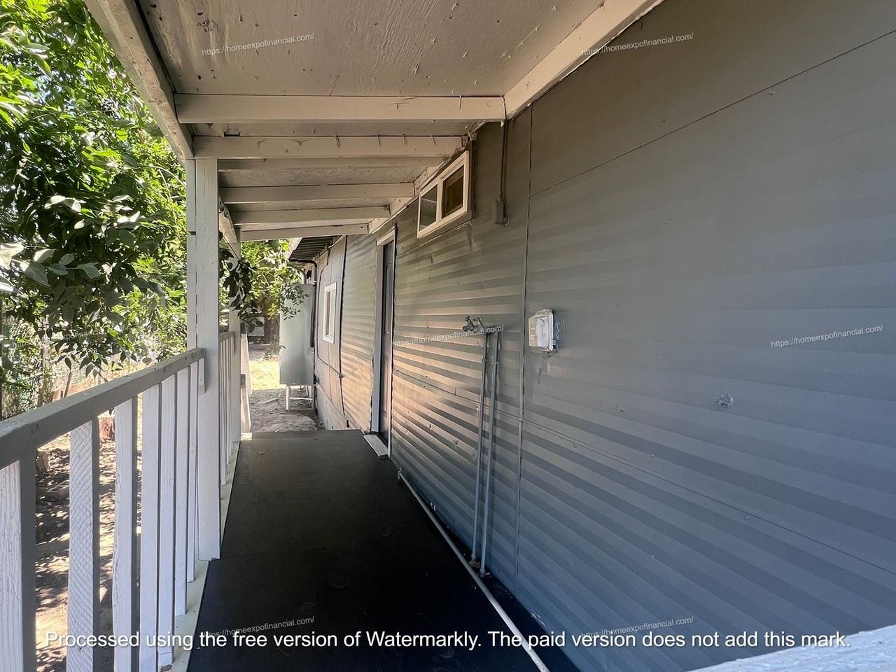 44075 B St - Photo 7 of 34