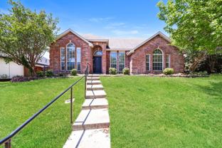 625 Primrose Ln - Photo 1 of 1