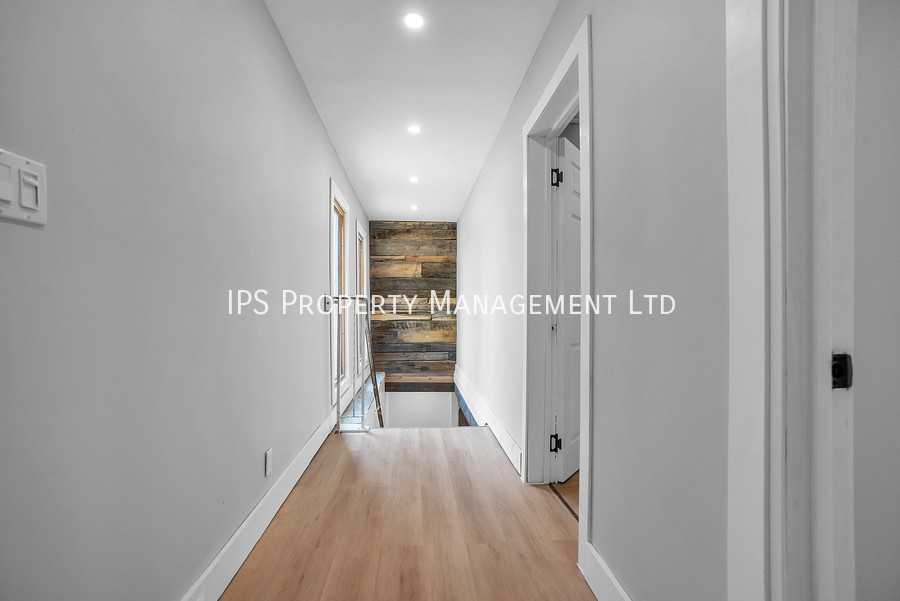 206 Station St #2 - Photo 2 of 13