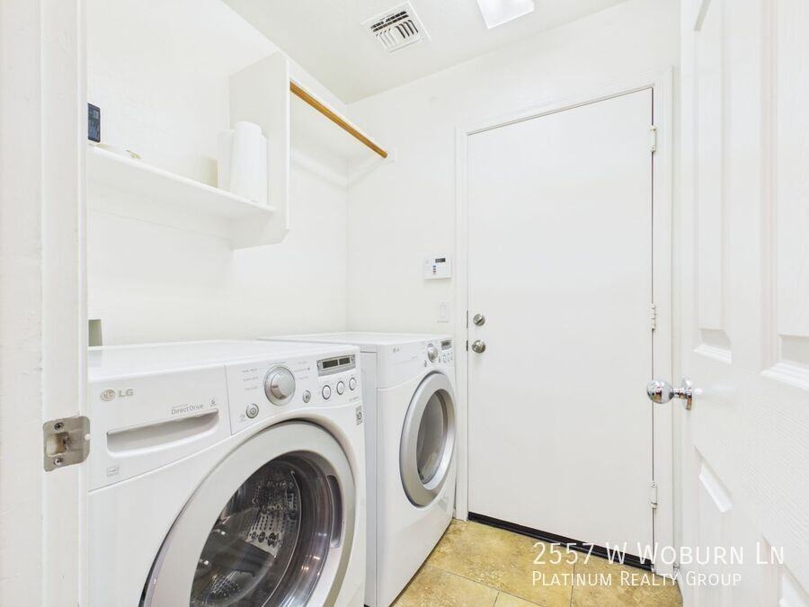 2557 W Woburn Ln - Photo 7 of 40