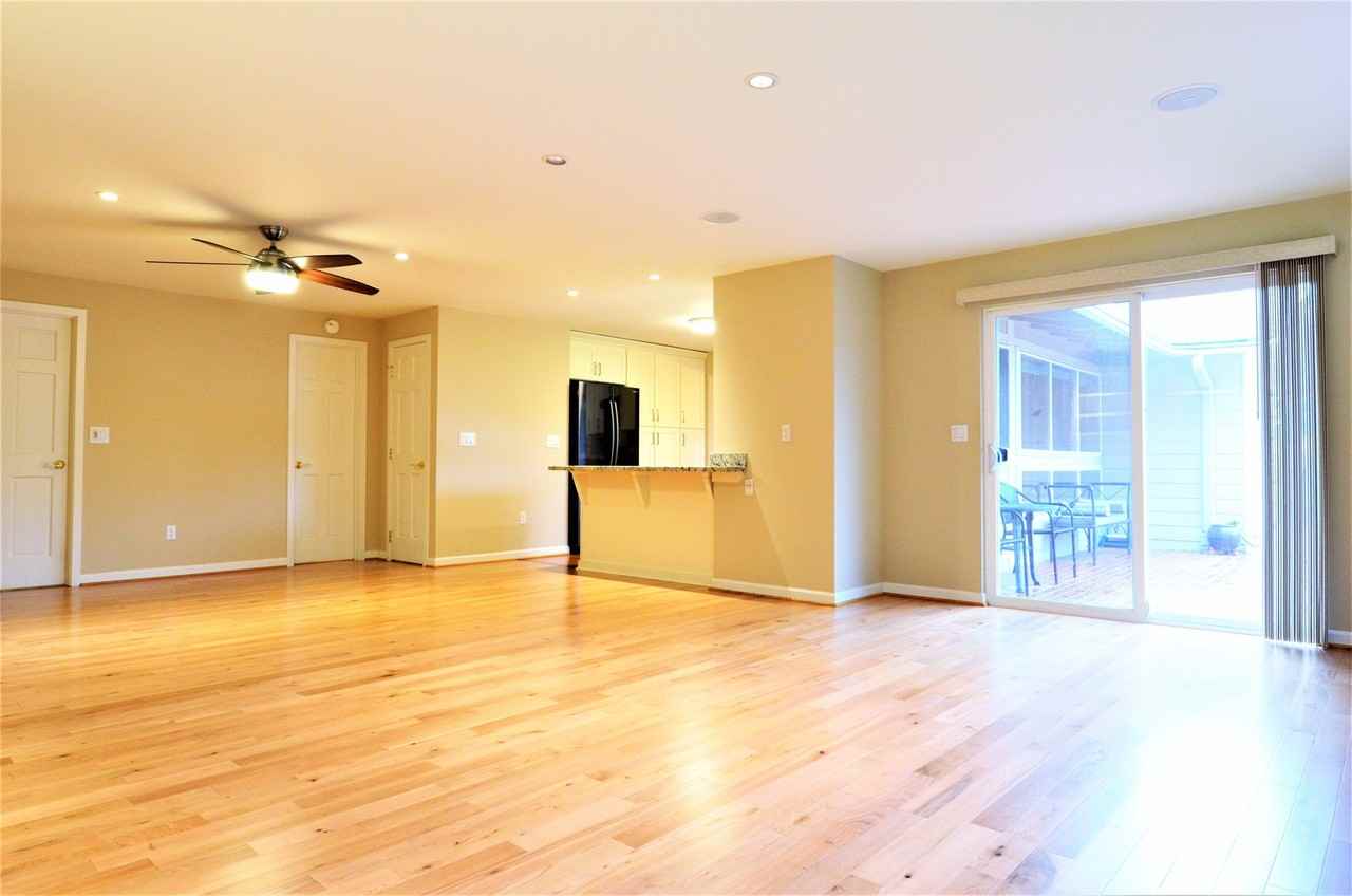 1814 Whitman Ct Ne - Photo 3 of 19