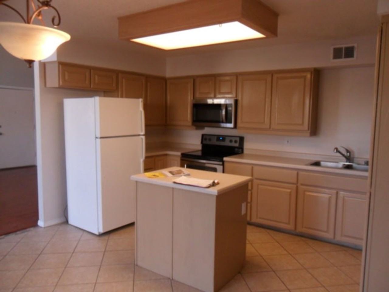 6605 Saint Josephs Ave Nw - Photo 5 of 12