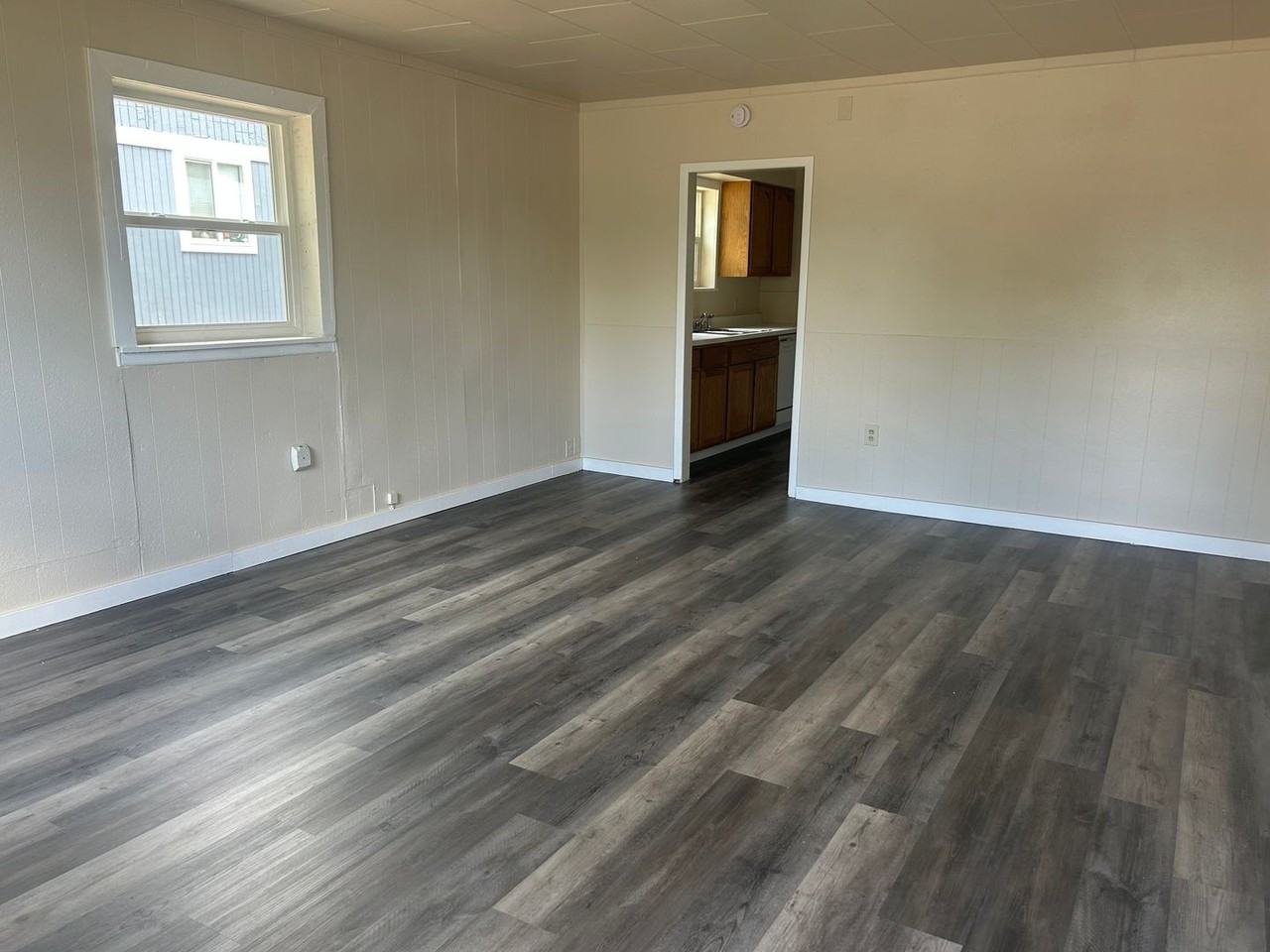 2918 N Hamilton St - Photo 2 of 8