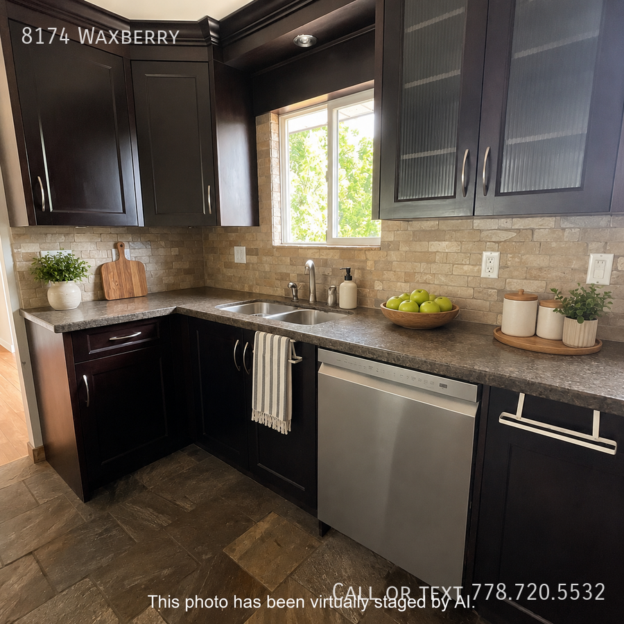 8174 Waxberry Cres - Photo 4 of 17
