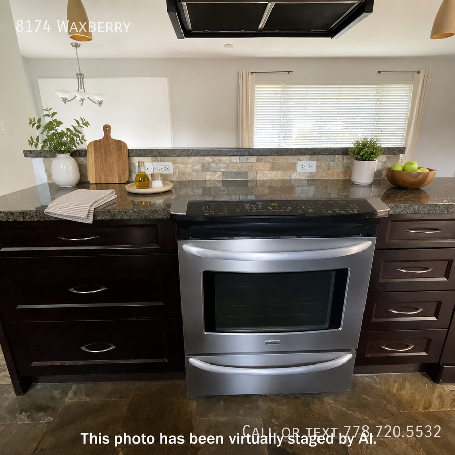 8174 Waxberry Cres - Photo 5 of 17