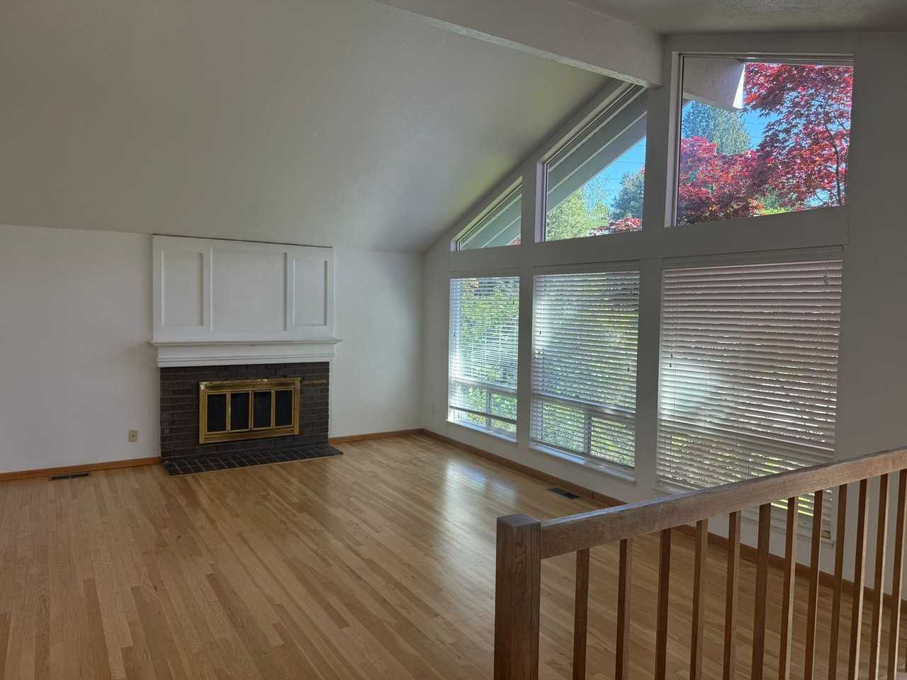 12206 Se 47th St - Photo 2 of 12