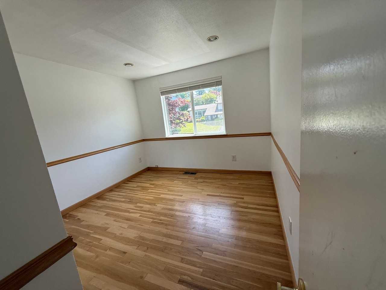 12206 Se 47th St - Photo 6 of 12