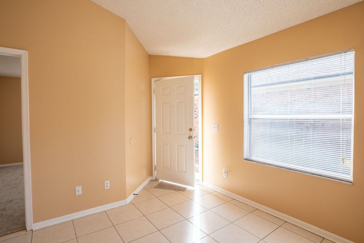 2548 Americas Cup Cir E - Photo 3 of 22