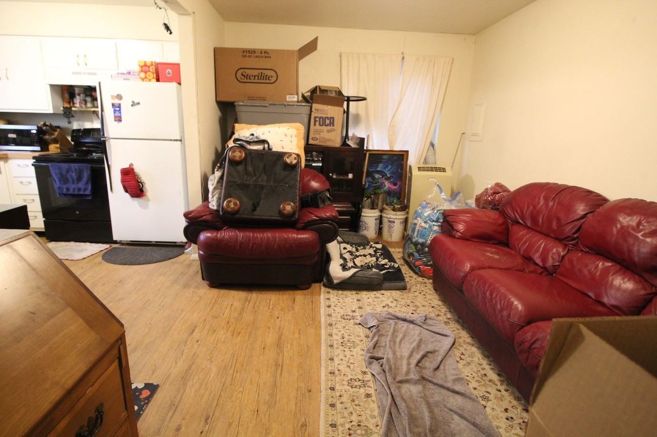 705 E 6th St - Photo 5 of 9