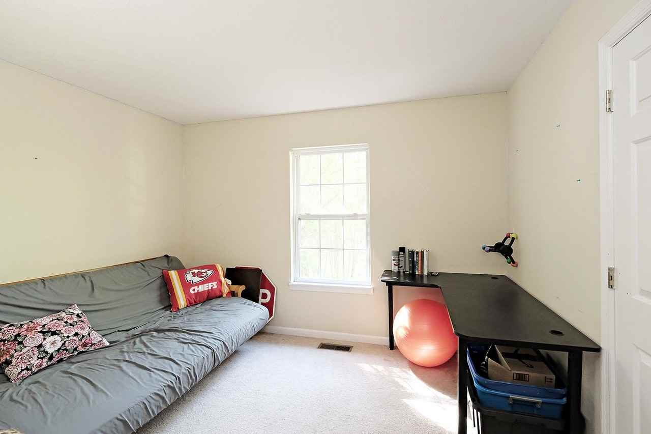 26 Begum Rd - Photo 7 of 14