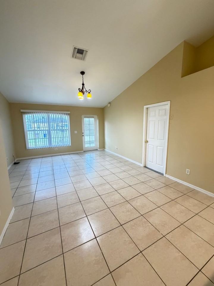 3818 7th St Sw - Photo 3 of 15