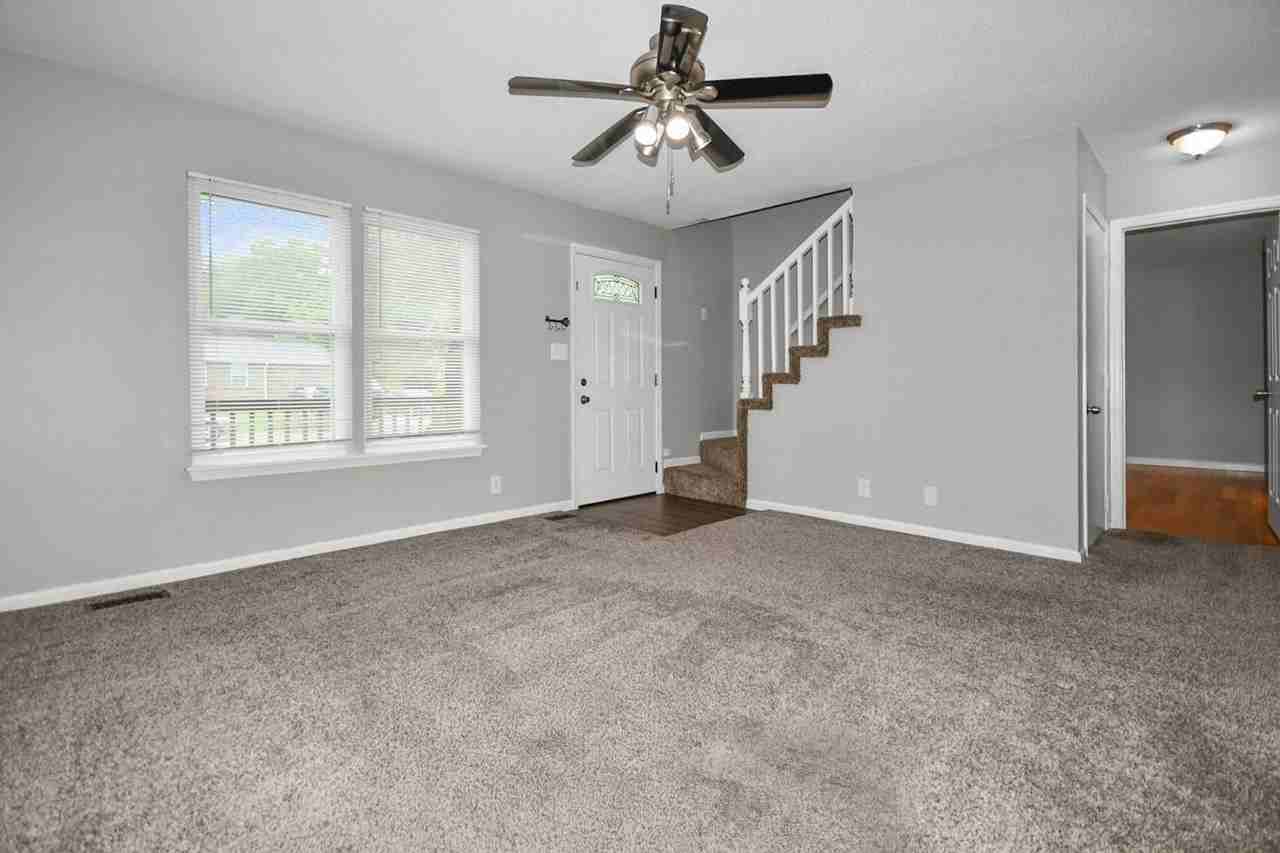 706 Green Valley Ct - Photo 3 of 18