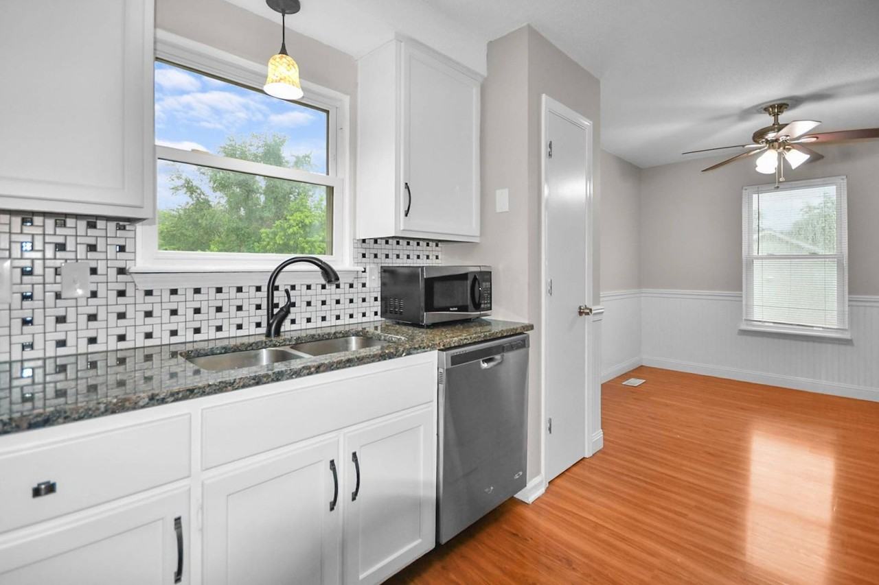 706 Green Valley Ct - Photo 6 of 18