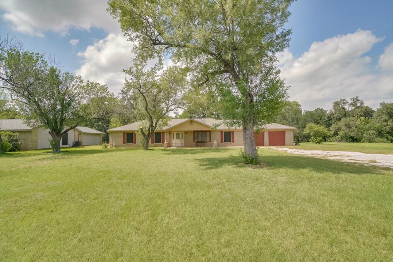 506 E Palm Valley Blvd - Photo 2 of 20
