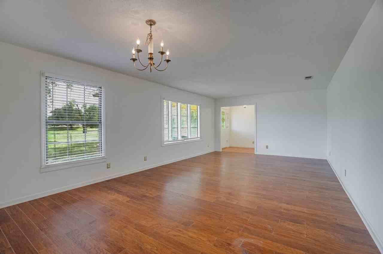 506 E Palm Valley Blvd - Photo 6 of 20
